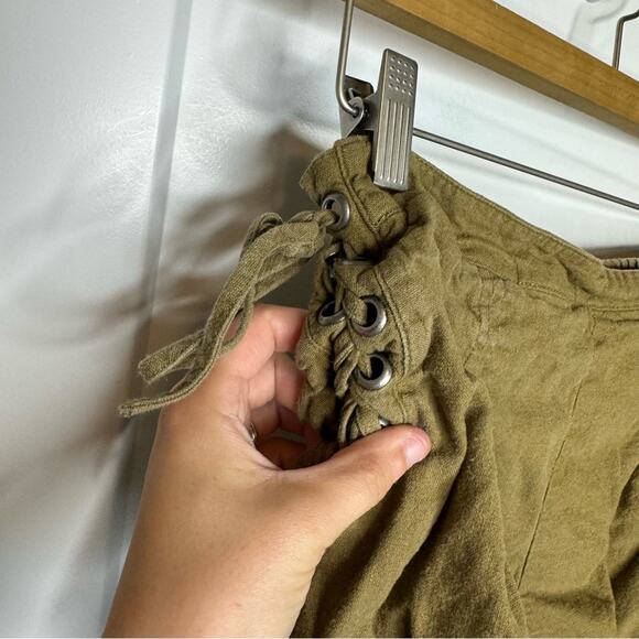 Free People Silver Springs Army Green Side Tie Linen Shorts Size XS - Picture 4 of 8